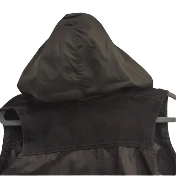 Tommy Hilfiger Athletics XL Nylon Windbreaker Vest - Picture 5 of 5